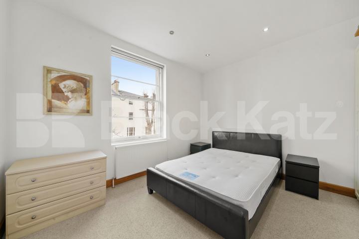 			2 Bedroom, 1 bath, 1 reception Flat			 Elsham Road, Holland Park 